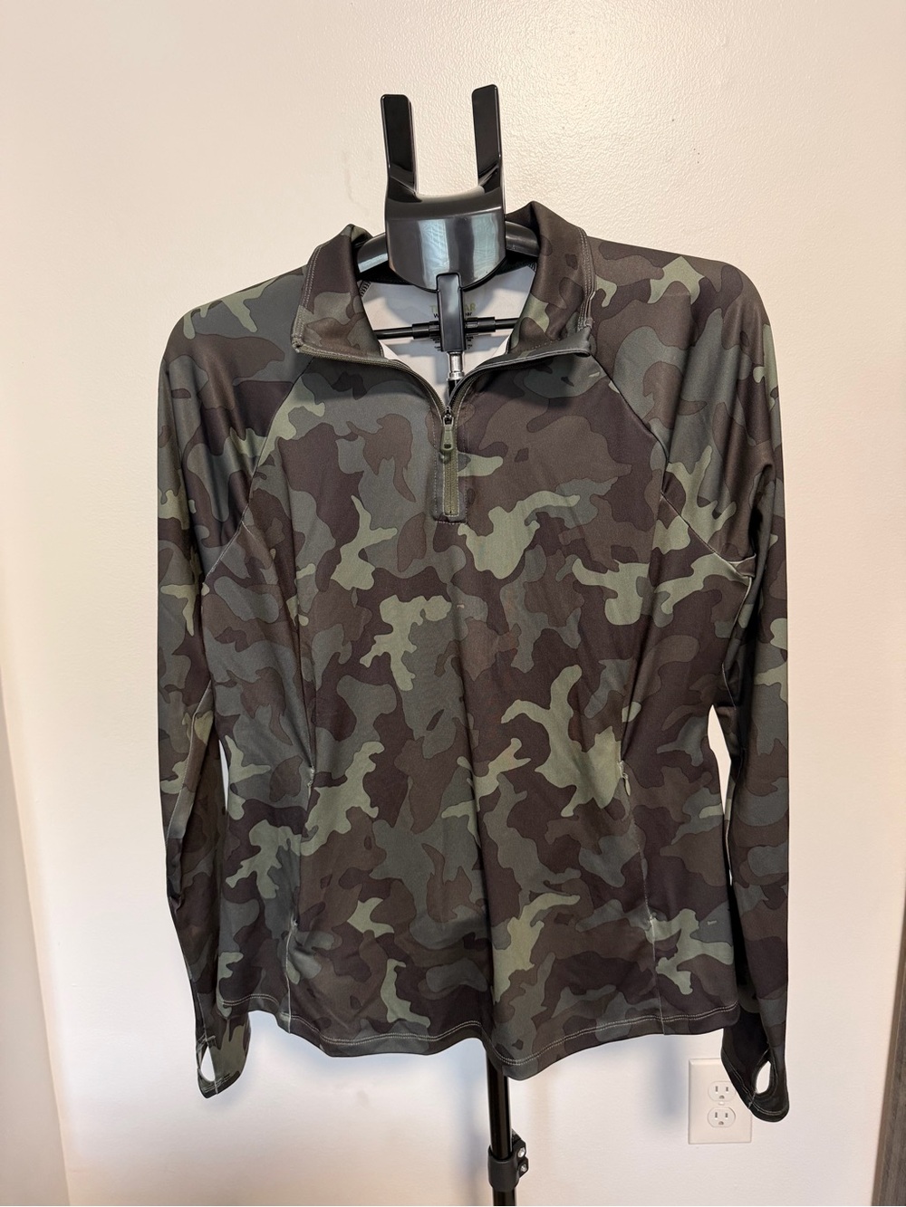 tek gear Women's Camo Quarter-Zip Performance Jacket - Olive/Black